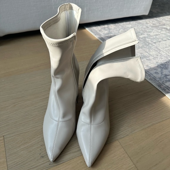 Steve Madden Women’s Valyant Ankle Boot, Size 9.5 - Picture 4 of 16